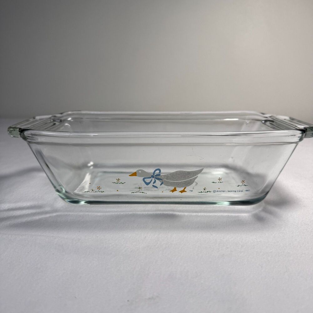Vintage 1987 Anchor Hocking Farm Country Goose Blue Bow Glass Loaf Dish 1.5 Qt